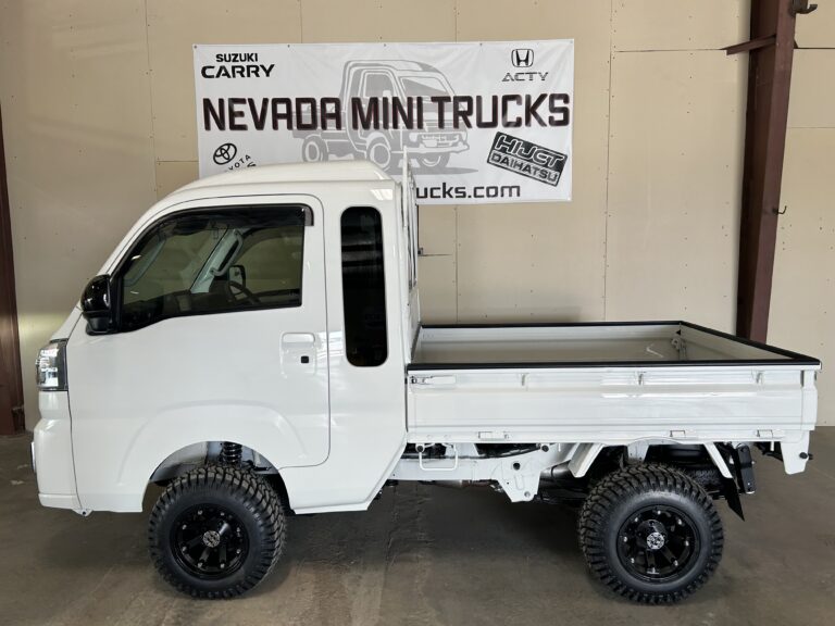 2025 DAIHATSU HIJET JUMBO 4X4